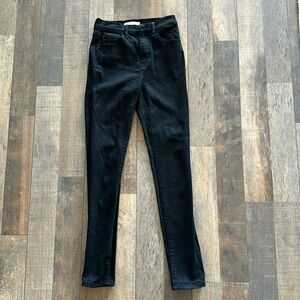Good as new “willow & root” skinny jeans from buckle size 25 waist